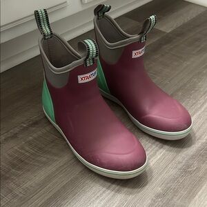 Xtratuf  Ankle Deck Boots